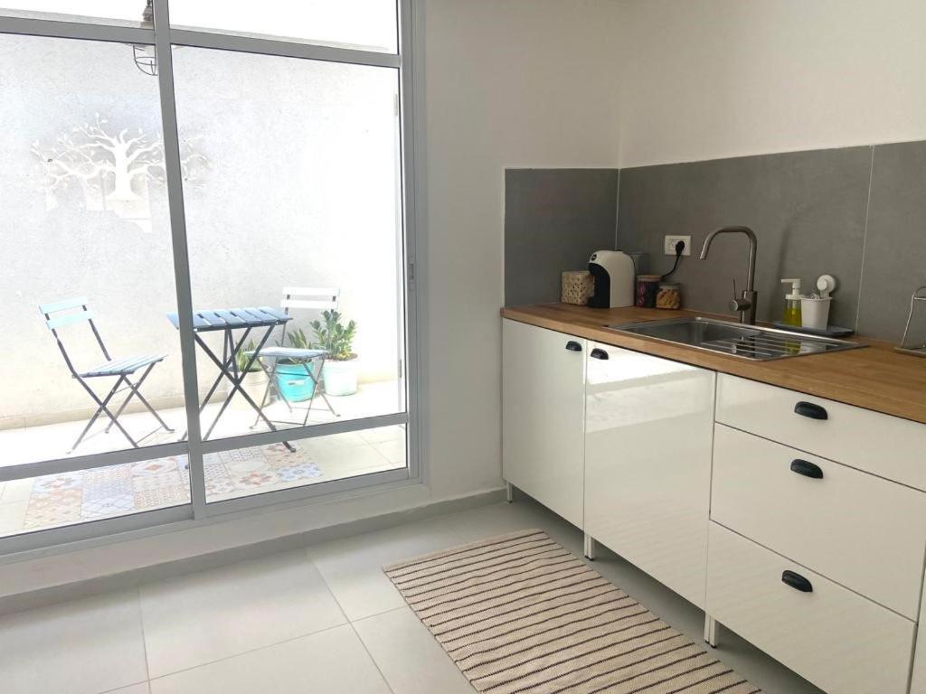 Apartament אירוח השקד - 10דק' משדה התעופה Giv'at Koach Zewnętrze zdjęcie